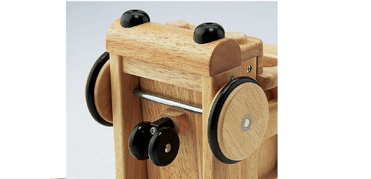 ノナカ 木製 汽車タイプ 乗用玩具 押手付 1~3才未満用, 4台/ケース, 日本ブランド, Nonaka 2 in 1 Wooden Ride-on Train for 1-3 year old, Eco-friendly, 4 count/case, Japan Brand, Designed in Japan