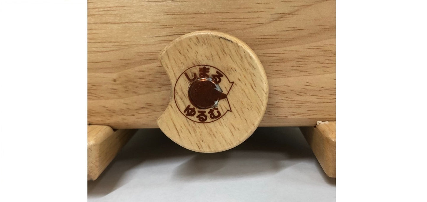 ノナカ 木製 自動車タイプ乗用玩具 押手付 1~3才未満用, 4台/ケース, 日本ブランド, Nonaka 2 in 1 Wooden Ride-on Car for 1-3 year old, Eco-friendly, 4 count/case, Japan Brand, Designed in Japan