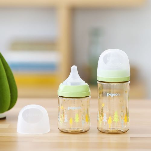 ピジョン 哺乳びん プラスチック(PPSU) 240ml (乳首Mサイズ付)【Tree】Pigeon SofTouch Baby Feeding Bottle Plastic (PPSU) 240ml (with M size Nipple) 【Tree】