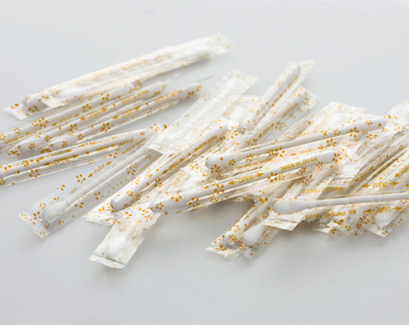 山洋 こだわり綿棒 50本（個包装）日本製 Sanyo Premium Cotton Swab 50 count (Individual Packaging) Made in Japan